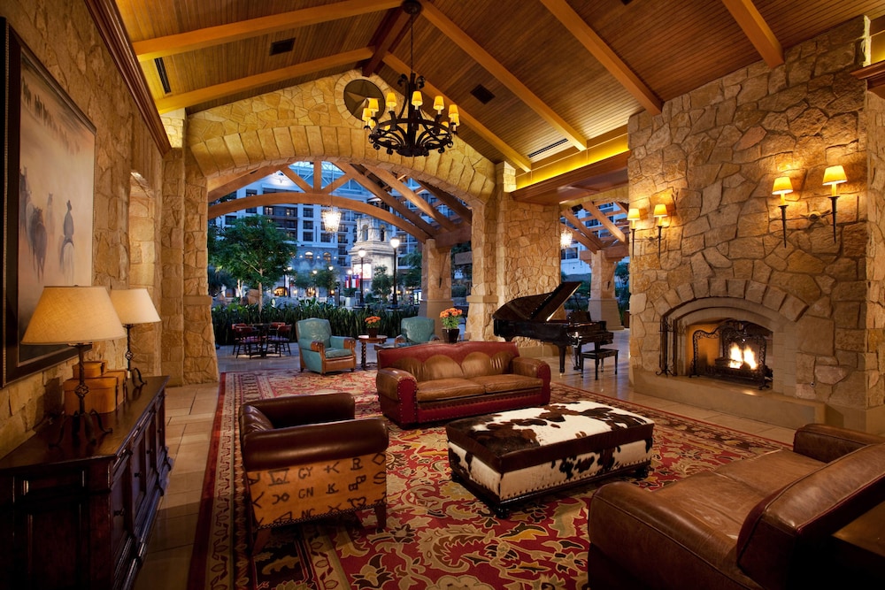 Gaylord Texan Resort & Convention Center