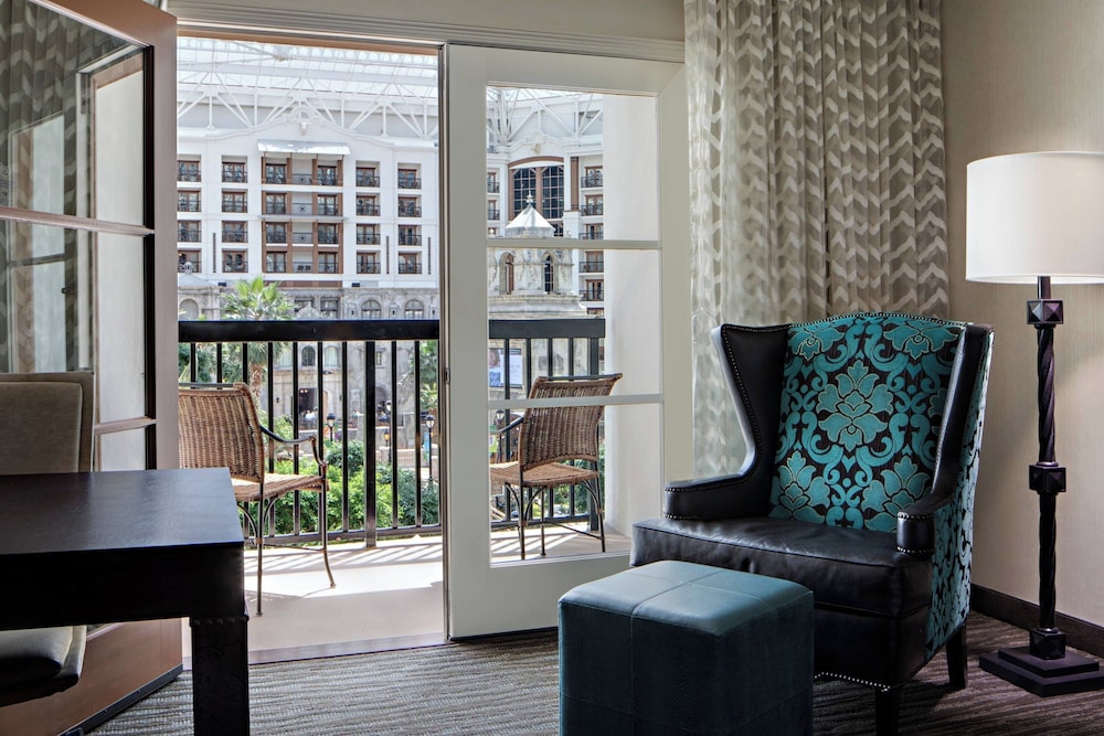 Gaylord Texan Resort & Convention Center in Dallas Best Rates & Deals