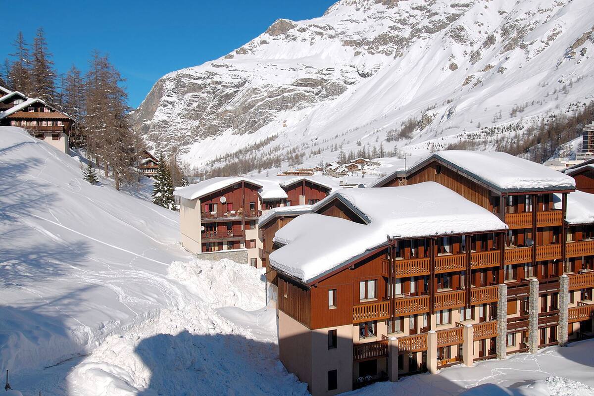 Residence Odalys Les Jardins De Val Lesverdets In Val D Isere Expedia