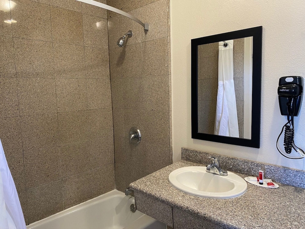 Super 8 by Wyndham Monterey