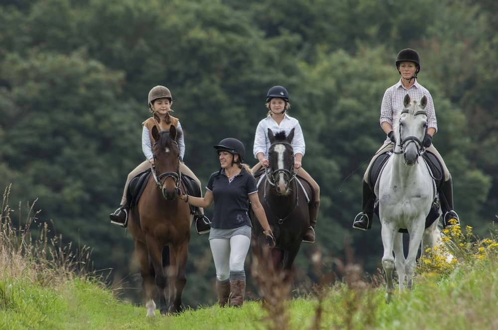 Horseback riding, Four Seasons Hotel Hampshire