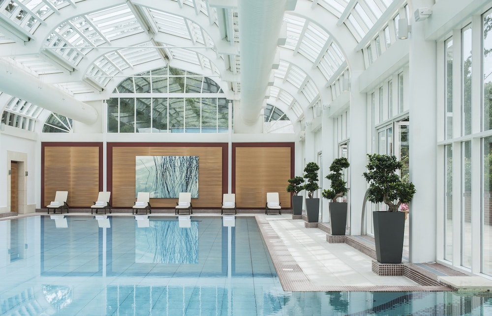 Pool, Four Seasons Hotel Hampshire