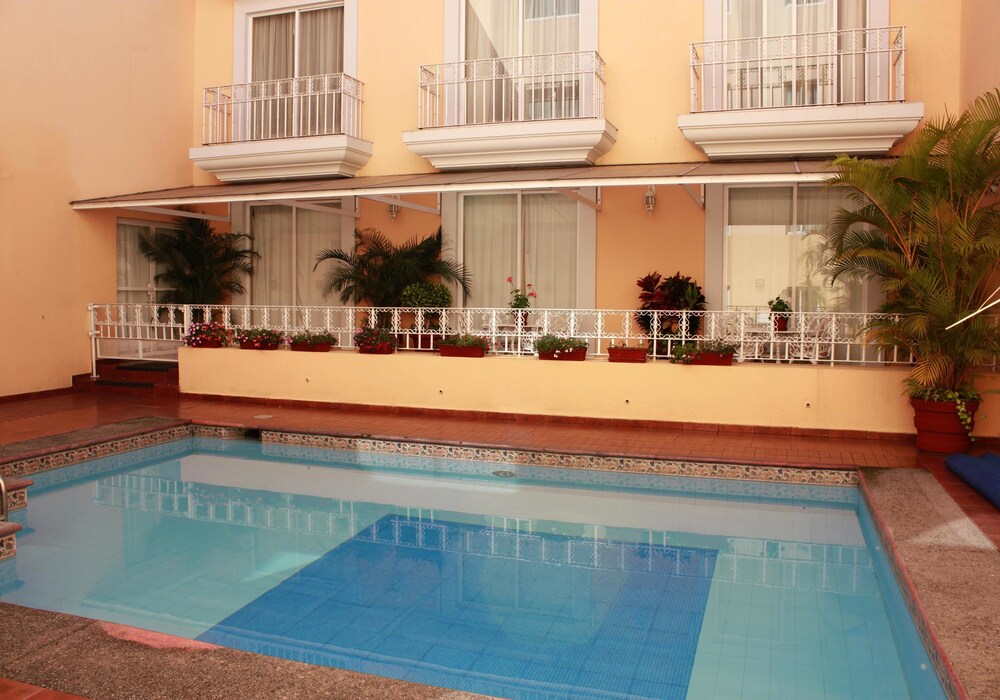 Outdoor pool, Hotel Misión Orizaba