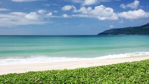 ใกล้ชายหาด, ผ้าเช็ดตัวชายหาด