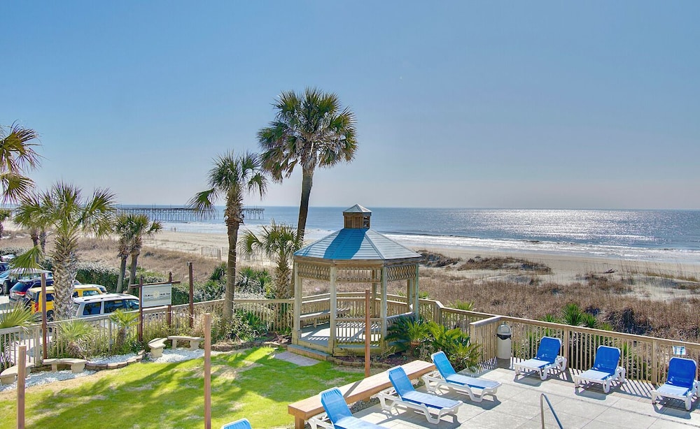 Terrace/patio, Ocean Isle Inn