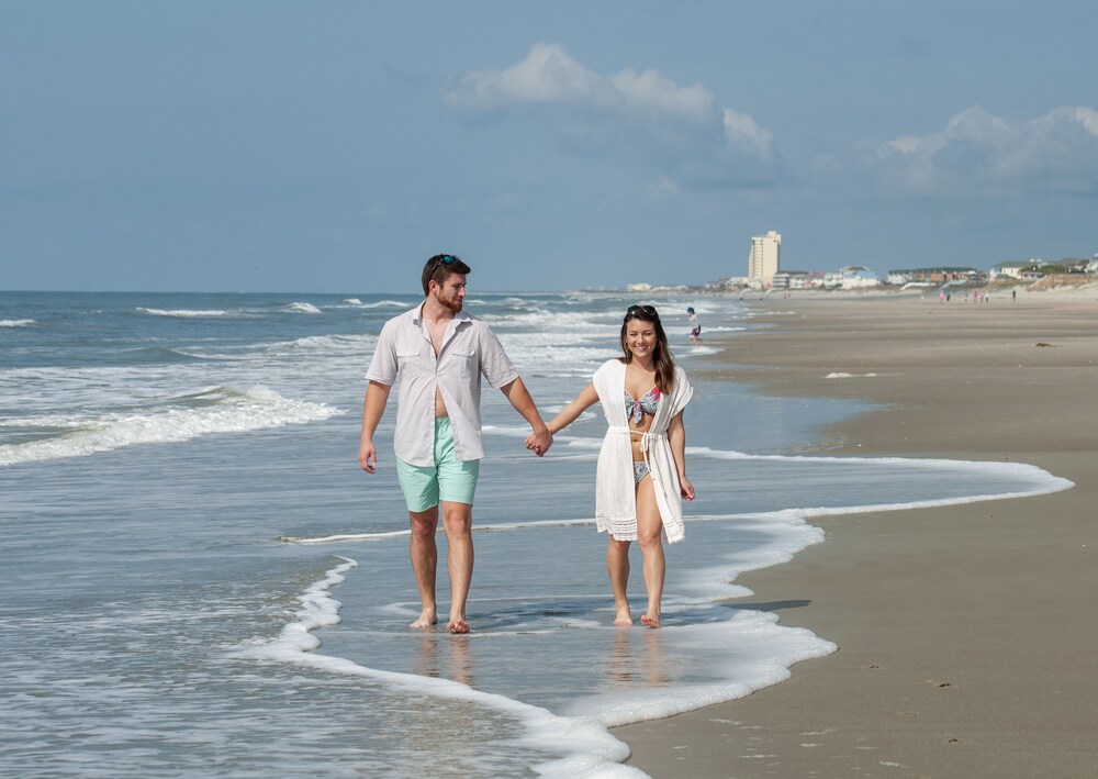 Beach, Ocean Isle Inn