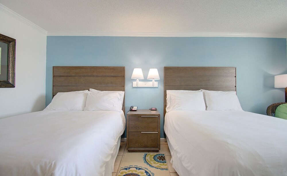 Room, Ocean Isle Inn