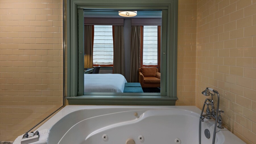 Hotel ICON Autograph Collection by Marriott