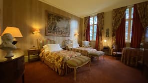 Premium bedding, minibar, in-room safe, blackout drapes