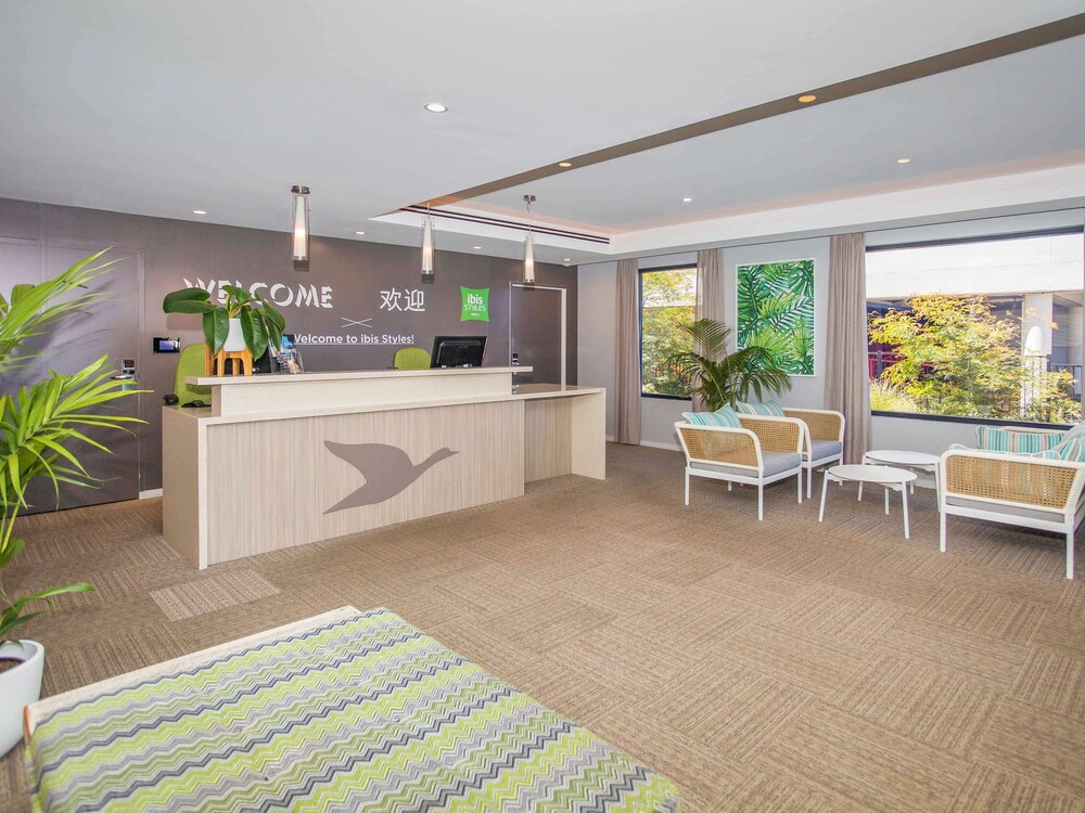 ibis Styles The Entrance