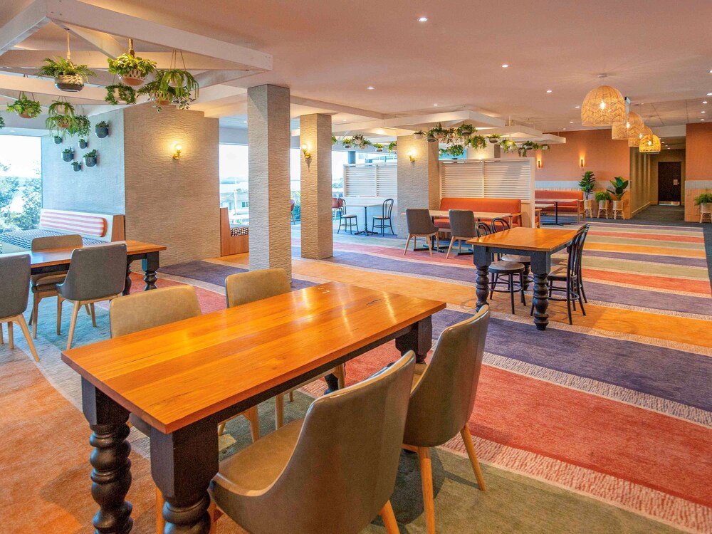 ibis Styles The Entrance