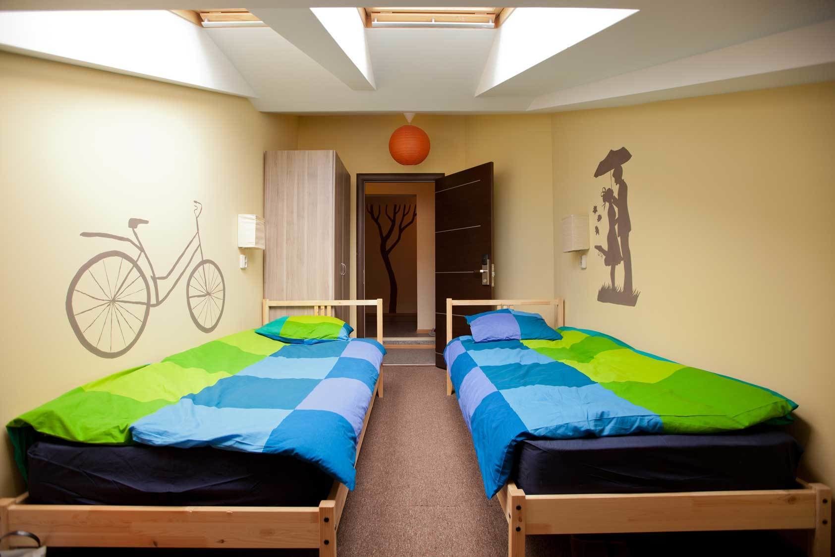 дешевый хостел. снять хостел посуточно. хостел в москве. хостел эконом москва. хостел в 3 комнатной квартире.