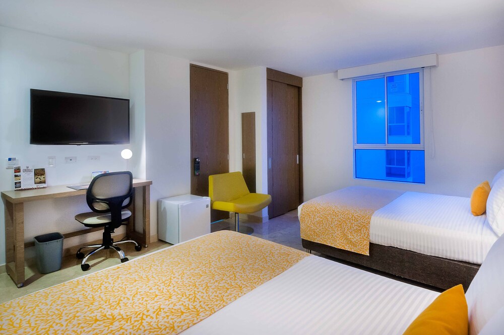 hotel ms ciudad jardin plus in cali