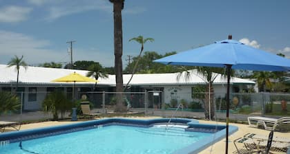 Palm Court Motel