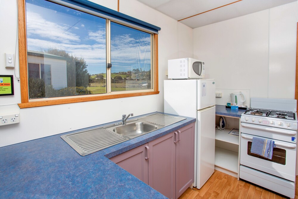 Private kitchen, Discovery Parks – Devonport