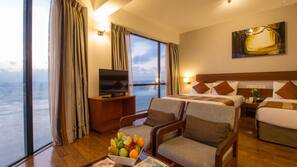Egyptian cotton sheets, premium bedding, minibar, in-room safe