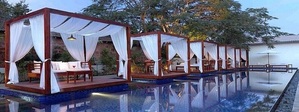 SinQ Party hotel in Candolim, India