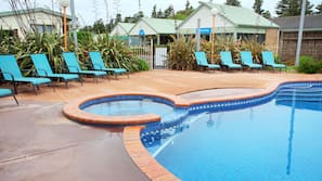 Outdoor pool, pool loungers