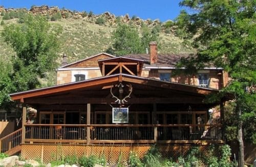 Hotels Near Red Rocks Amphitheater Denver Top 10 By Cliff House Lodge Bed And Breakfast