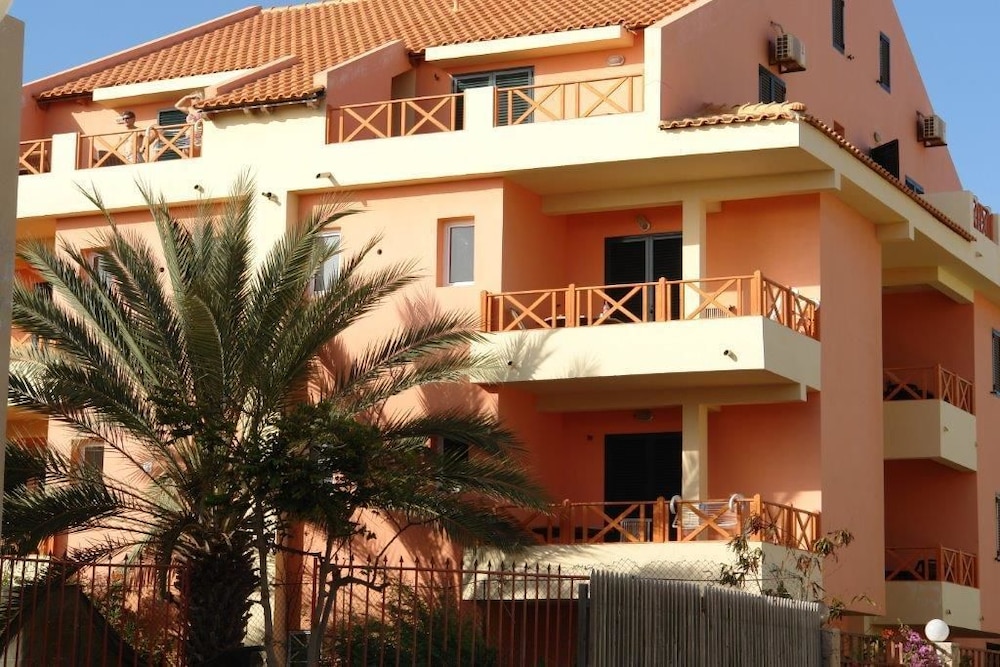 Aparthotel Ponta Preta in Santa Maria, Cape Verde