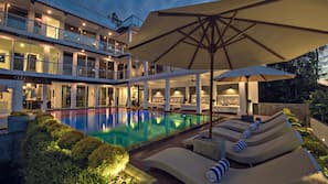 Outdoor pool, pool umbrellas