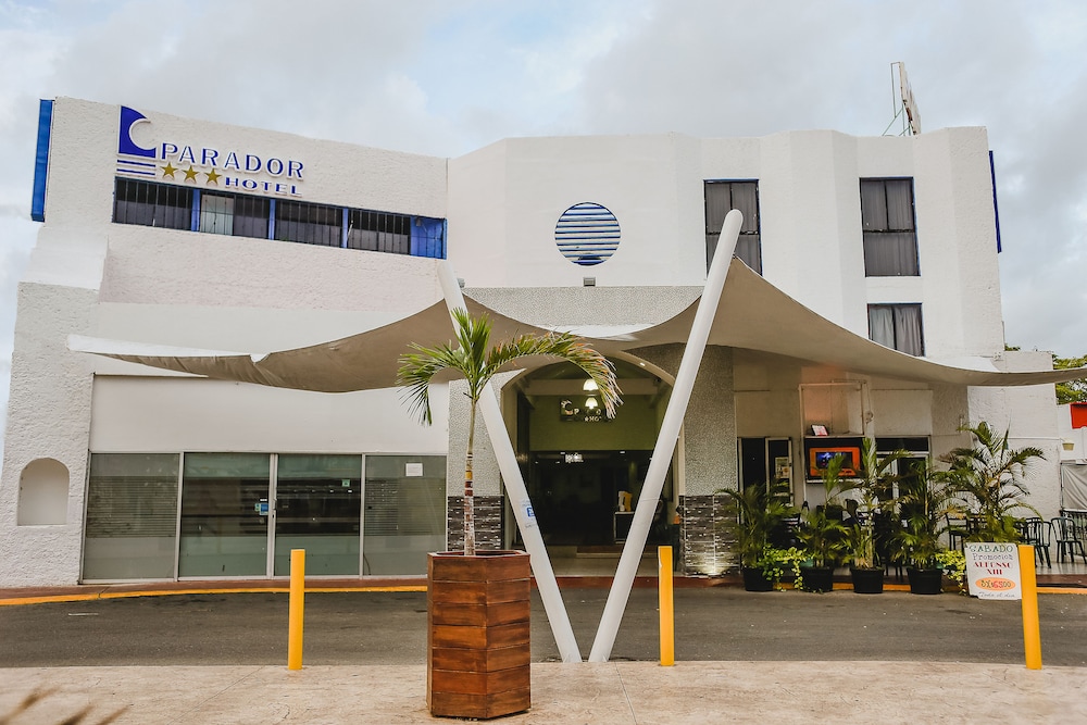 Hotel Parador in Cancún, Mexico