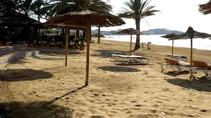 Ubicación a pie de playa y bar en la playa