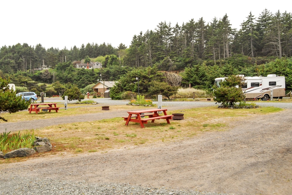 Oceanside Beachfront RV Resort, Oregon Coast 2019 Room Prices