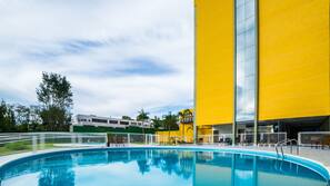 Piscina externa