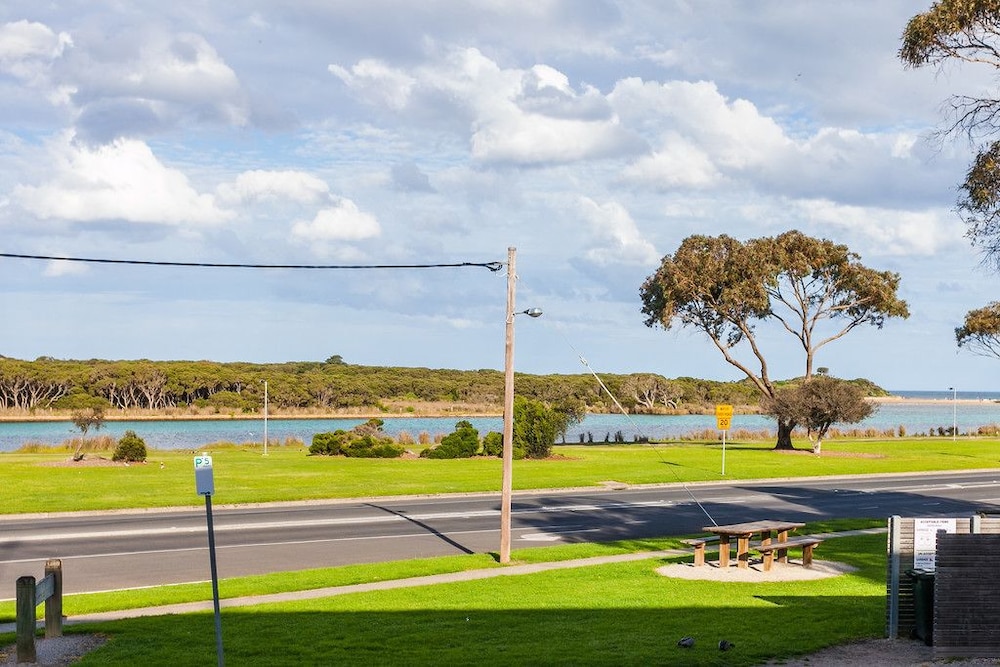 Anglesea River Apartments