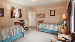 Individually decorated, iron/ironing board, free WiFi, linens