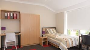 Individually furnished, desk, free WiFi, wheelchair access