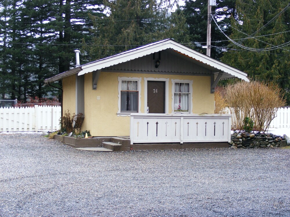 The Swiss Chalets Motel British Columbia Canada Swiss Chalets Motel in Chilliwack | Best Rates & Deals on Orbitz