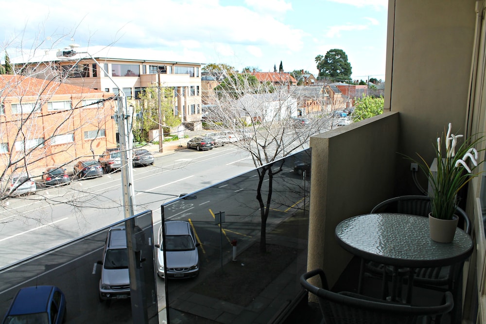 Adelaide DressCircle Apartments - Ward St