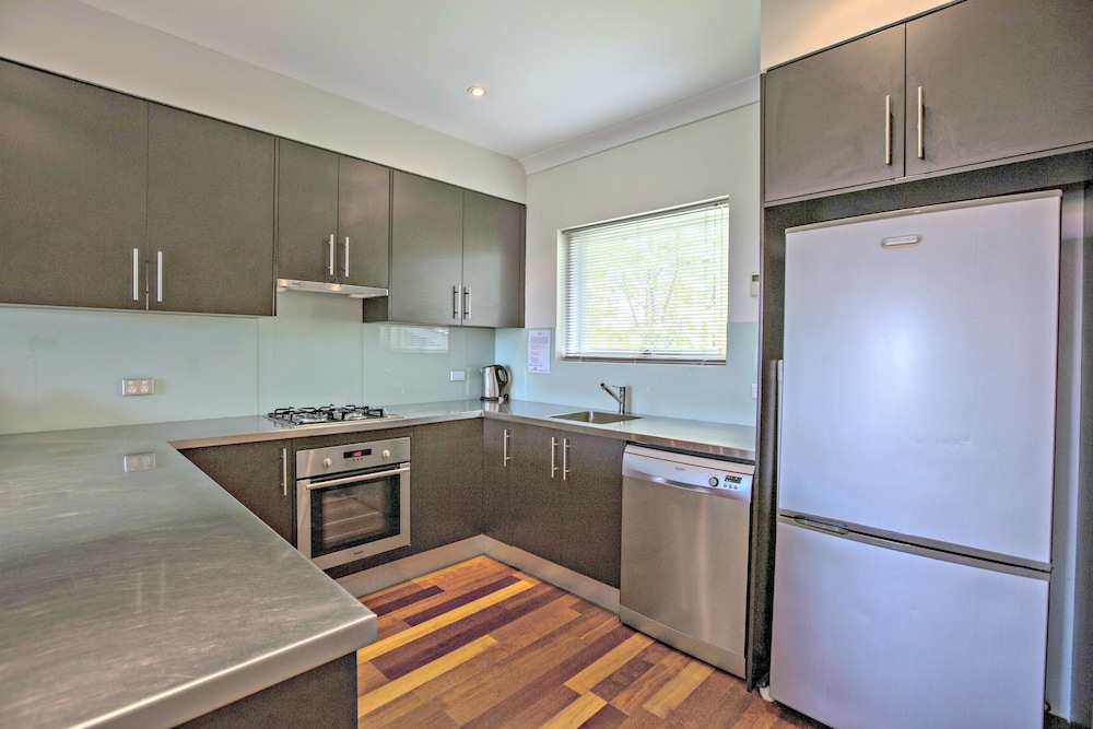 Adelaide Dresscircle Apartments - Archer Street