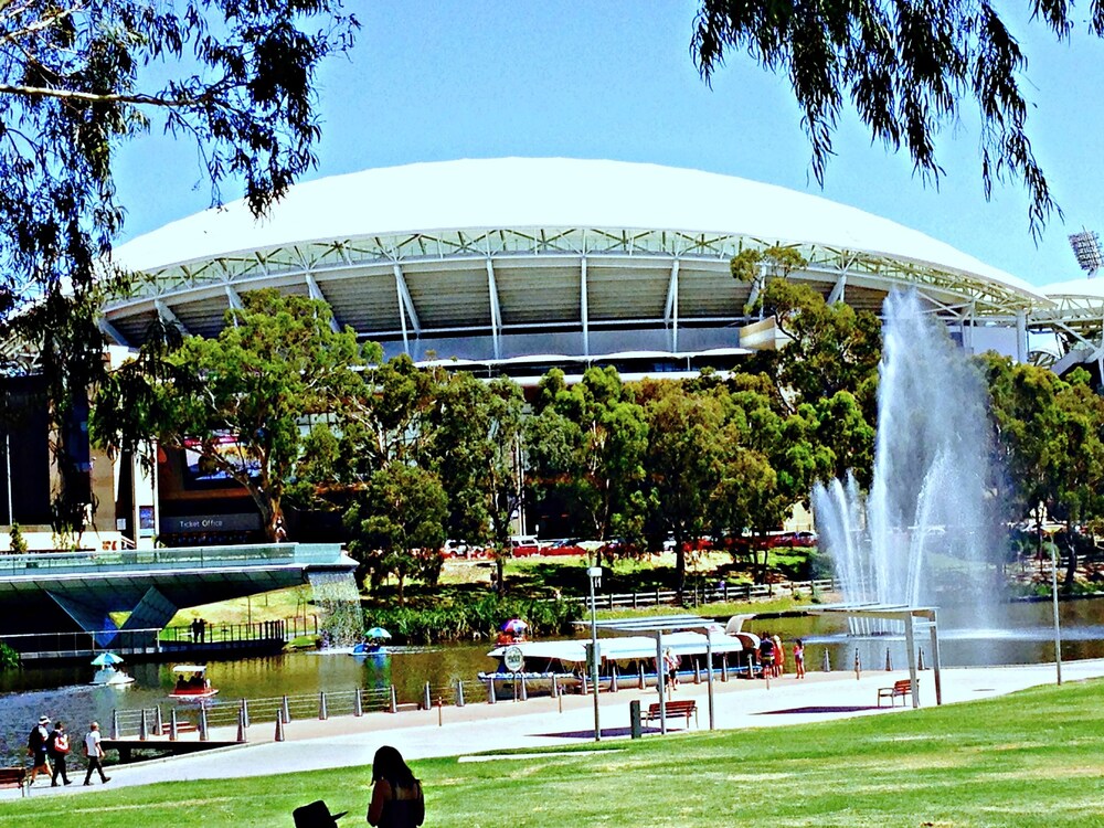 Adelaide Dresscircle Apartments - Archer Street
