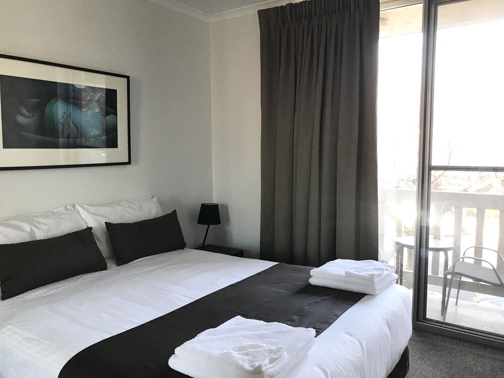Adelaide Dresscircle Apartments - Archer Street
