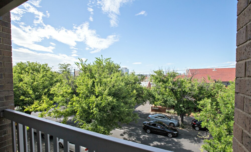 Adelaide Dresscircle Apartments - Archer Street