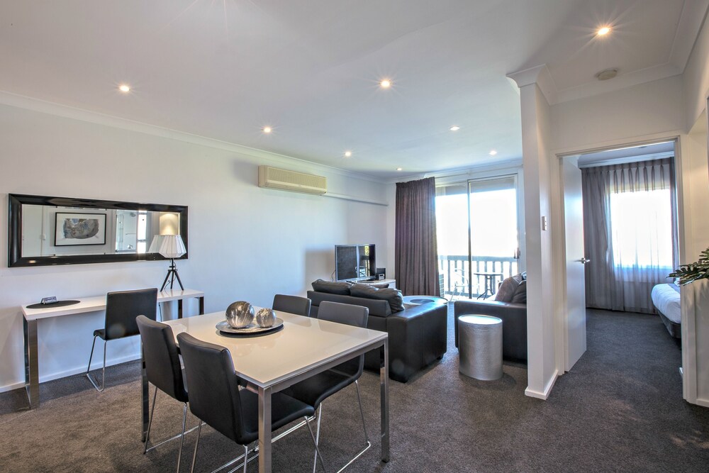 Adelaide Dresscircle Apartments - Archer Street