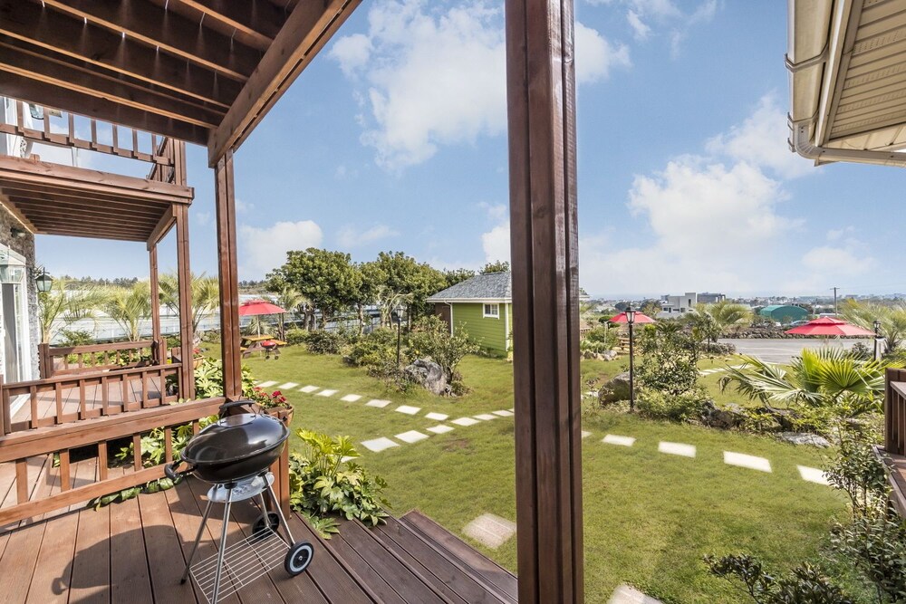 Jeju Jubilee Pension In Seogwipo Hotel Rates Reviews On - 