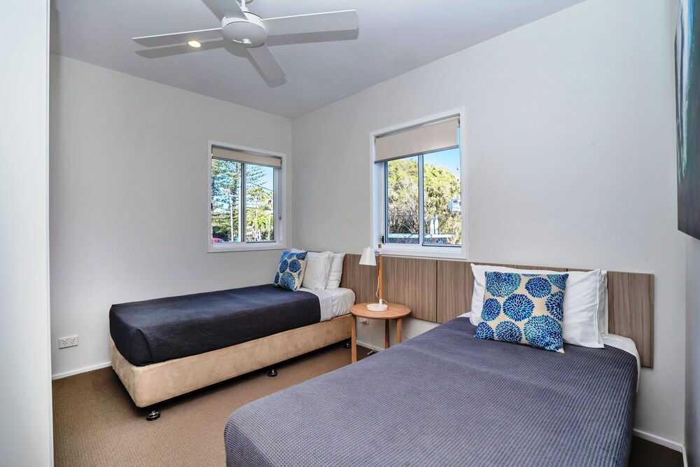 Bujerum Apartments On Burleigh Burleigh Heads Aus Best
