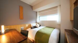 Premium bedding, in-room safe, blackout drapes, iron/ironing board