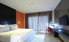 Blackout drapes, rollaway beds, free WiFi