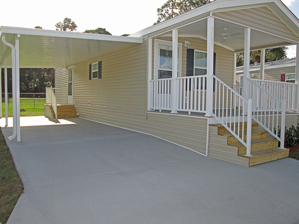 Southern Palms RV Campground Resort in Eustis Best Rates & Deals on Orbitz