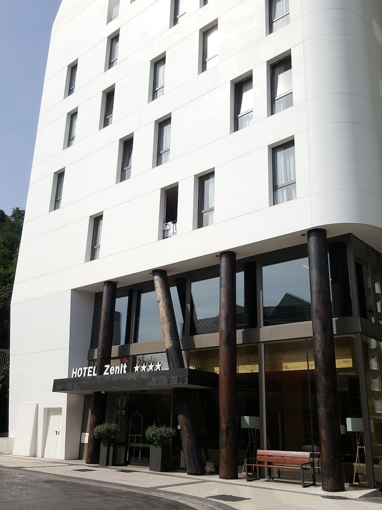 Hotel Zenit San Sebastián San Sebastian Esp Aarp - 