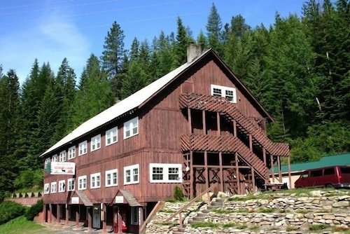 Bear Creek Lodge in Spokane, United States