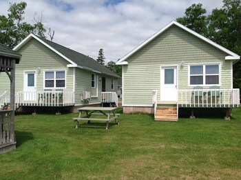 Briarwood Coastal Cottages Lodge Alberton Room Prices