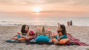 Beach nearby, beach towels, beach yoga, beach volleyball