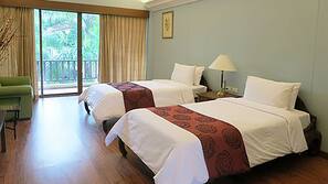 Rollaway beds, free WiFi