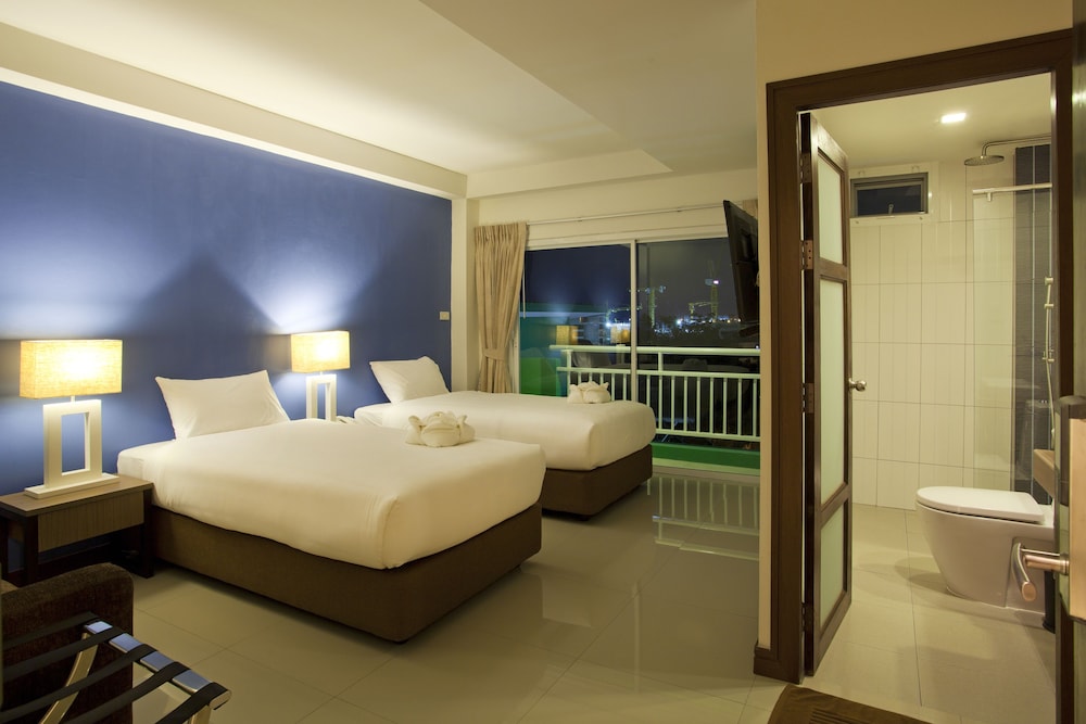 Wiz, паттайя, 3. Wiz hotel. Wiz hotel pattaya 3*. Wiz hotel pattaya 3 таиланд паттайя. Wiz hotel.